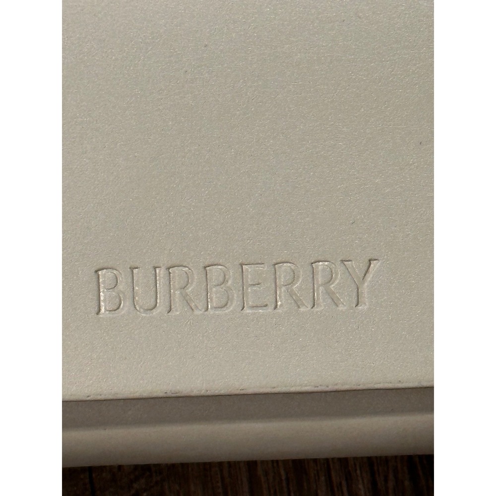 Burberry Cream Leather Eyeglass Case Holder with Magnetic Closure and Cloth